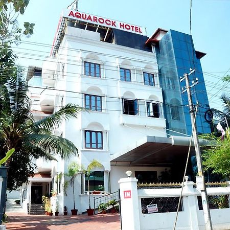 Aquarock Hotel Kazhakuttam Luaran gambar